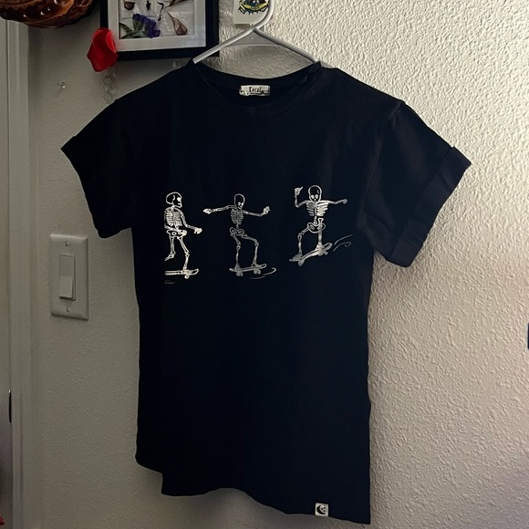 100% Cotton Local Lab T-shirt! <3 - Picture 2 of 3